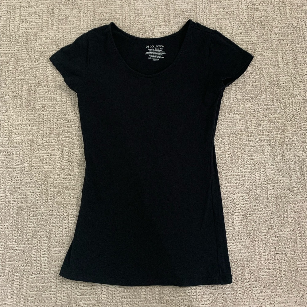 DE COLLECTION Favorite Scoop Tee